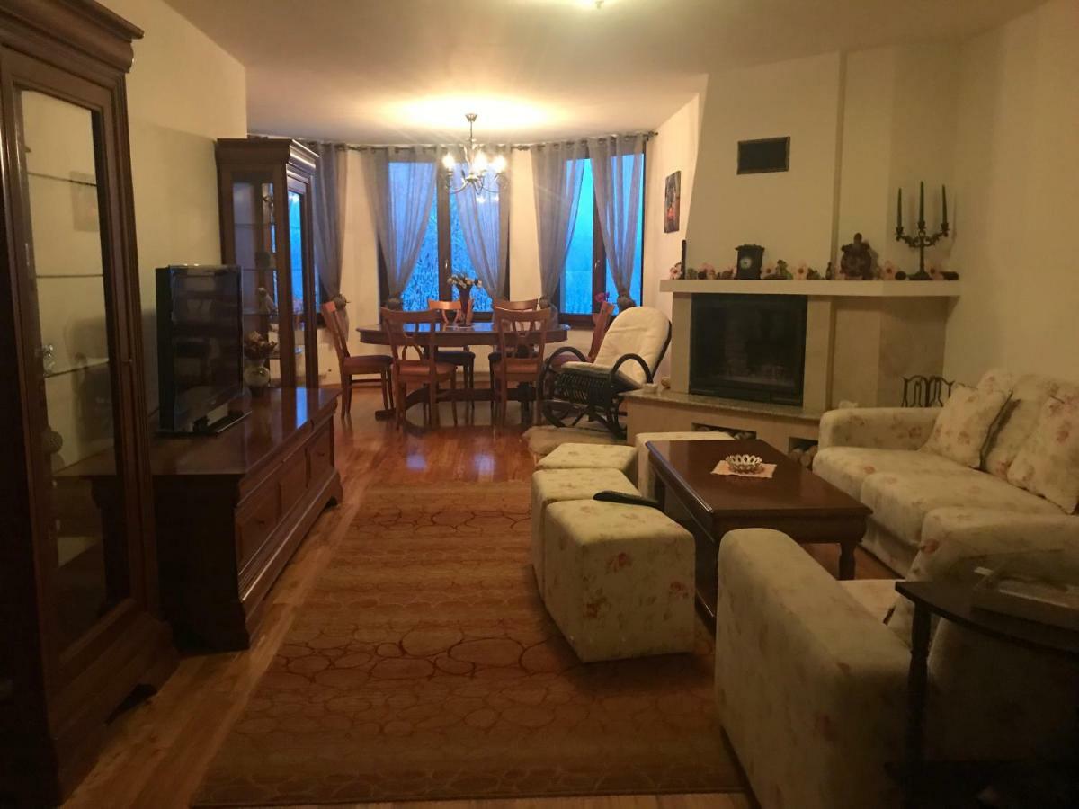 Trovanti Apartment Feleacu Eksteriør bilde