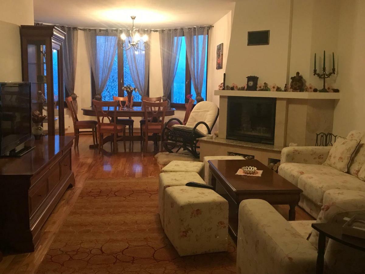 Trovanti Apartment Feleacu Eksteriør bilde